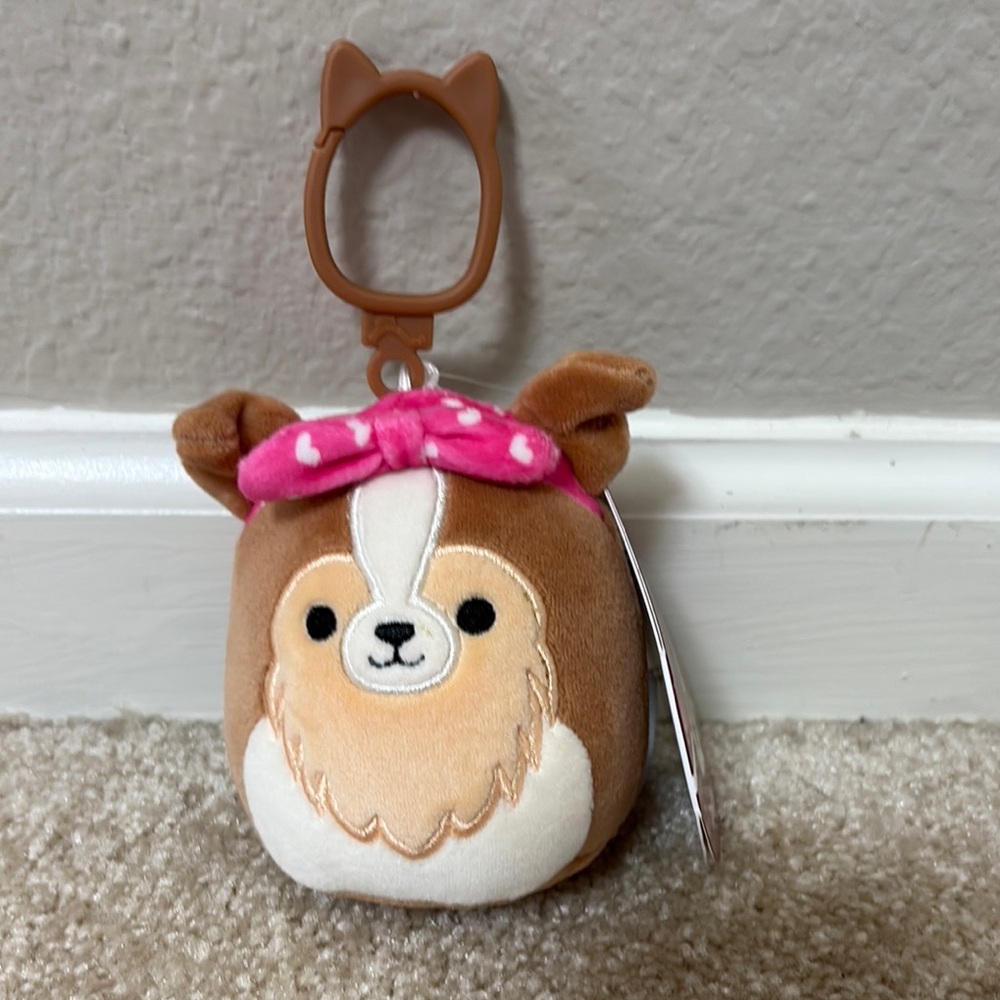 Squishmallow 3.5in keychain Andres the brown Sheltie Valentines edition